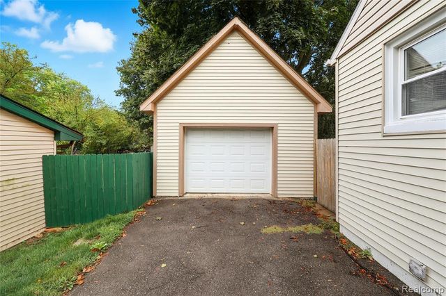 1797 Manse Road, Waterford, MI 48328