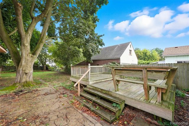 1797 Manse Road, Waterford, MI 48328