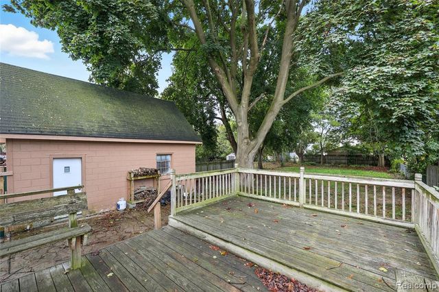 1797 Manse Road, Waterford, MI 48328