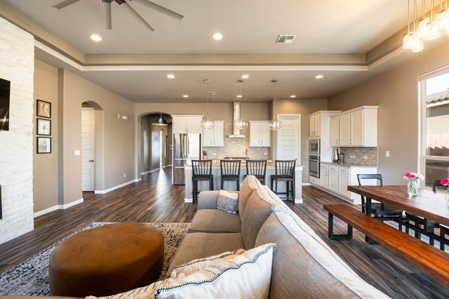 7423 Molas Road NW, Albuquerque, NM 87114