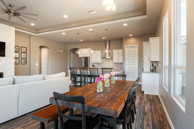 7423 Molas Road NW, Albuquerque, NM 87114