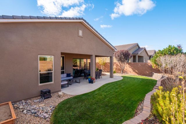 7423 Molas Road NW, Albuquerque, NM 87114