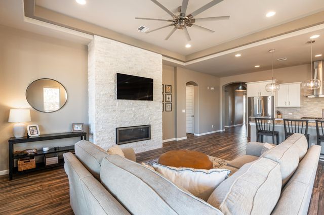 7423 Molas Road NW, Albuquerque, NM 87114