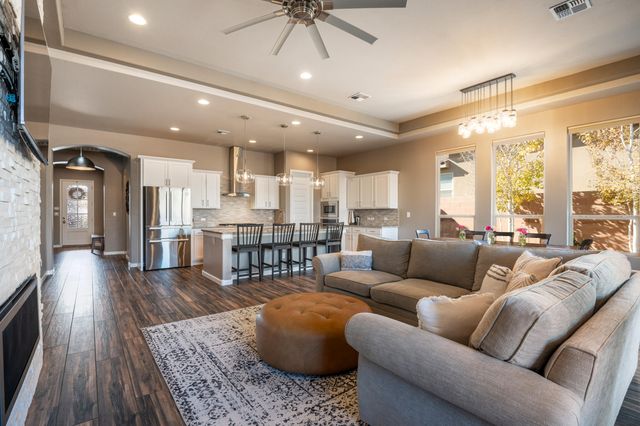 7423 Molas Road NW, Albuquerque, NM 87114