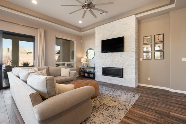 7423 Molas Road NW, Albuquerque, NM 87114