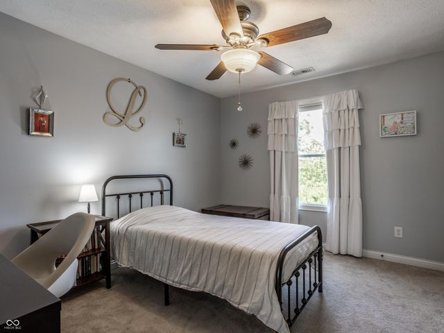 1546 E Osprey Drive, Greenfield, IN 46140
