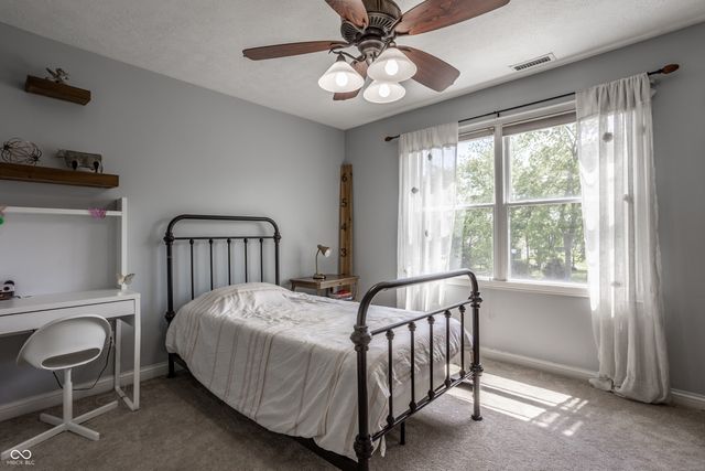 1546 E Osprey Drive, Greenfield, IN 46140