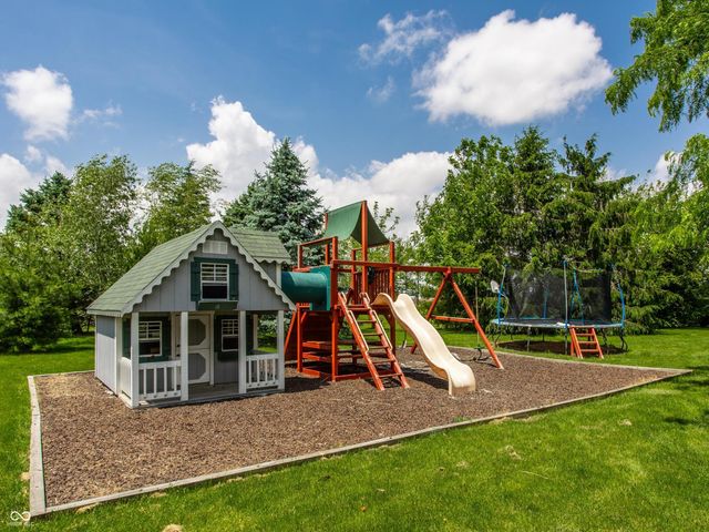 1546 E Osprey Drive, Greenfield, IN 46140