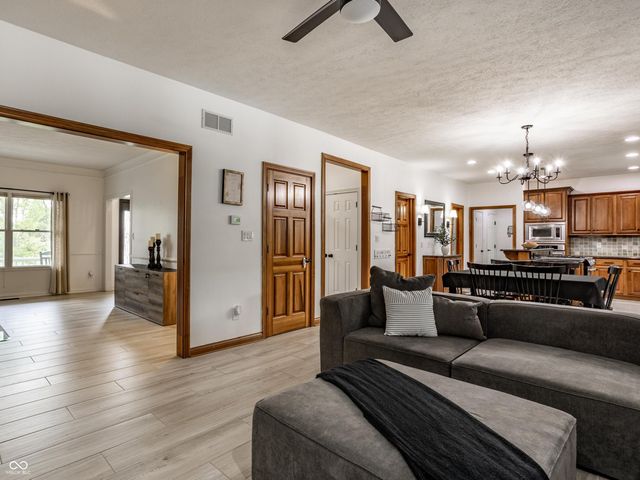 1546 E Osprey Drive, Greenfield, IN 46140