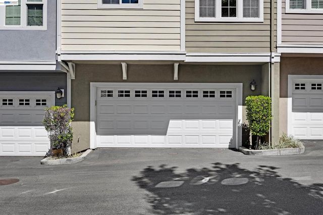 259 Birch Creek Dr, Pleasanton, CA 94566