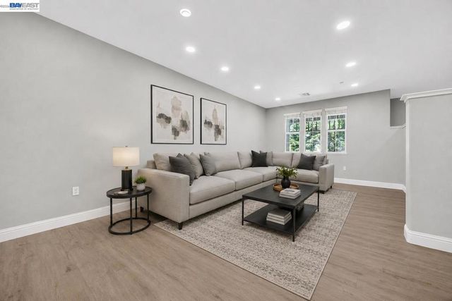 259 Birch Creek Dr, Pleasanton, CA 94566