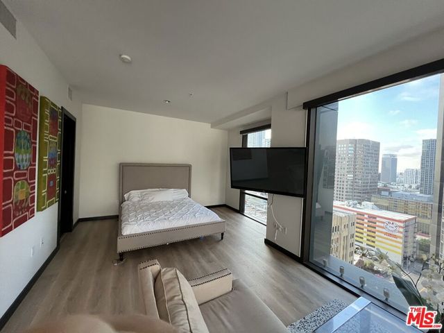 655 S Hope Street 1605, Los Angeles, CA 90017