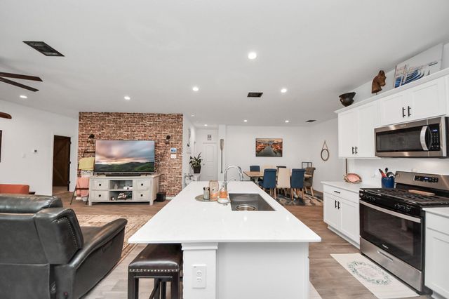 403 Blanco Lane, Dayton, TX 77535