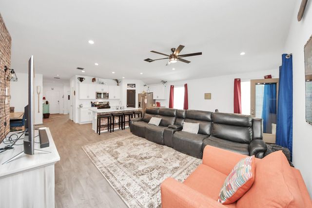 403 Blanco Lane, Dayton, TX 77535