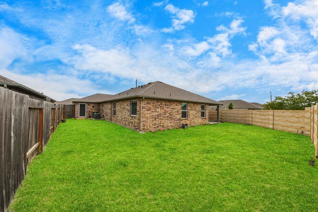 403 Blanco Lane, Dayton, TX 77535