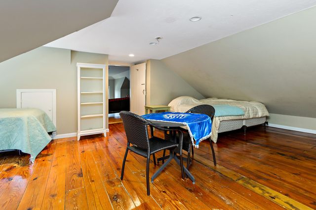 83 Davis Straits, Falmouth, MA 02540