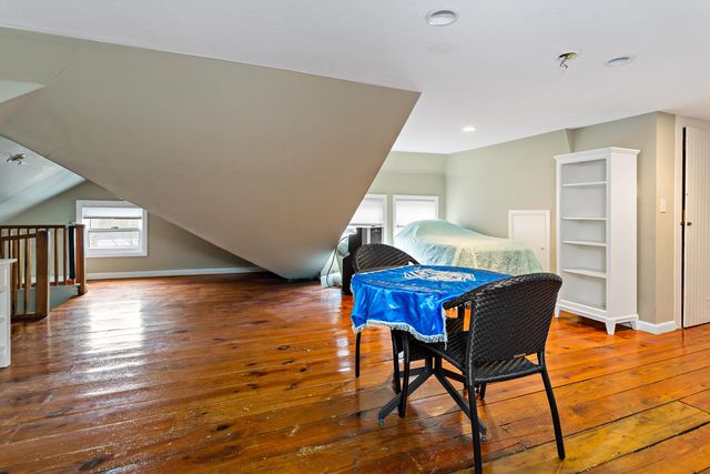 83 Davis Straits, Falmouth, MA 02540