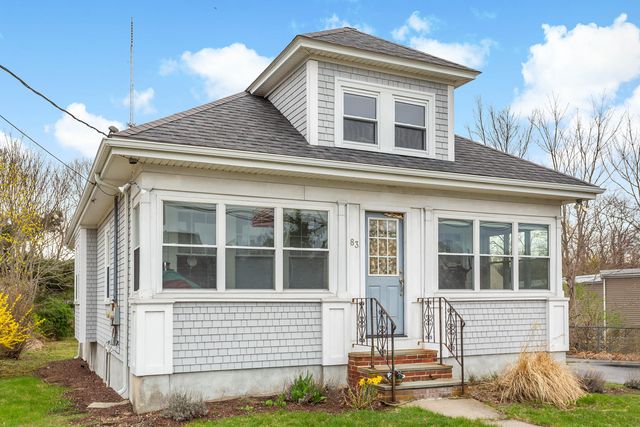 83 Davis Straits, Falmouth, MA 02540