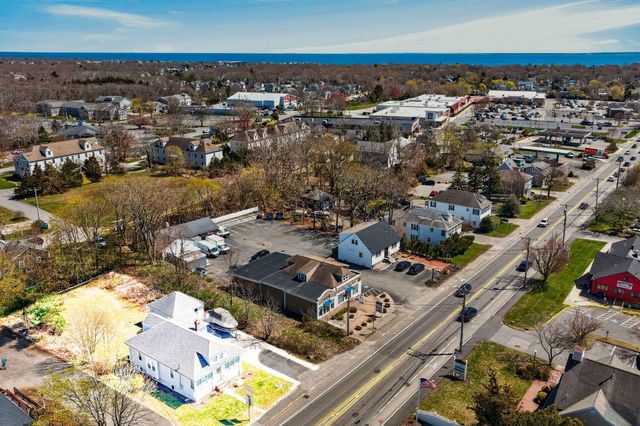 83 Davis Straits, Falmouth, MA 02540