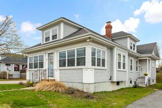 83 Davis Straits, Falmouth, MA 02540