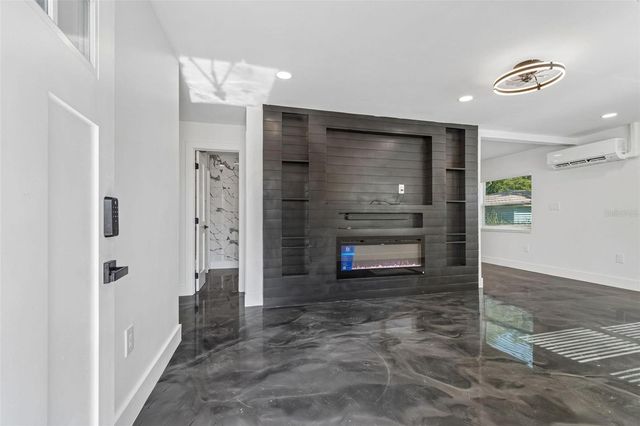 4125 GROVE, St Petersburg, FL 33705