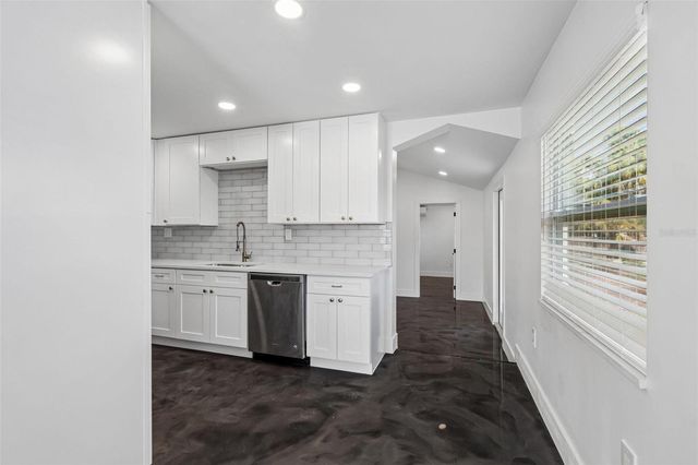 4125 GROVE, St Petersburg, FL 33705