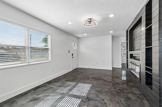 4125 GROVE, St Petersburg, FL 33705