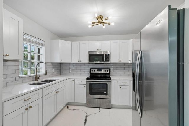 4125 GROVE, St Petersburg, FL 33705