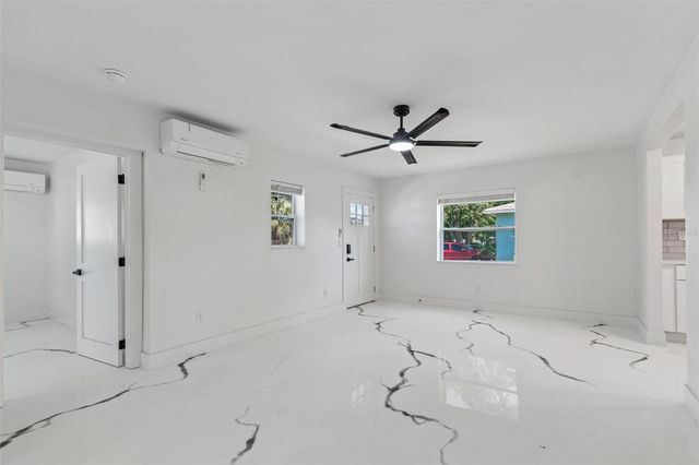 4125 GROVE, St Petersburg, FL 33705