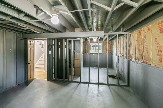 118 Windsor Lane, Glendale Heights, IL 60139