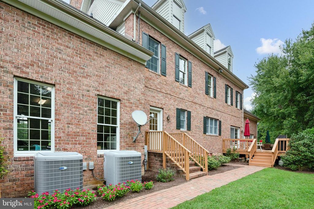 9900 EAGLE DR, Easton, MD 21601