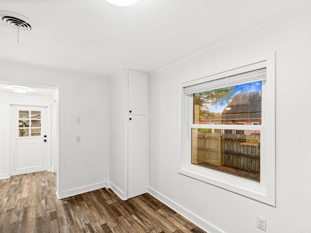 206 N Elm Street, Beebe, AR 72012