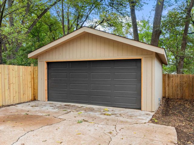 206 N Elm Street, Beebe, AR 72012