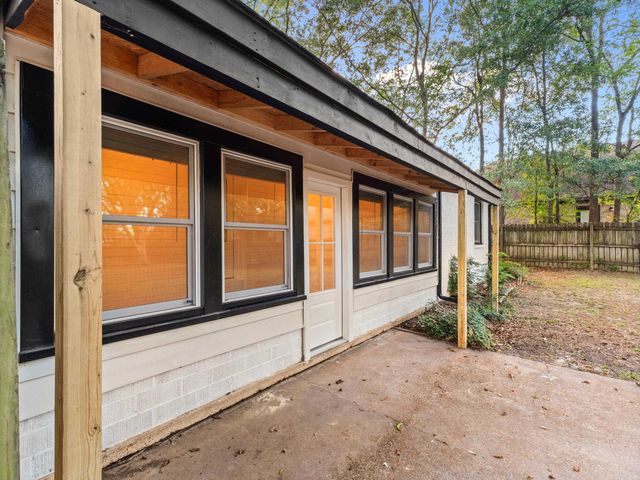 206 N Elm Street, Beebe, AR 72012