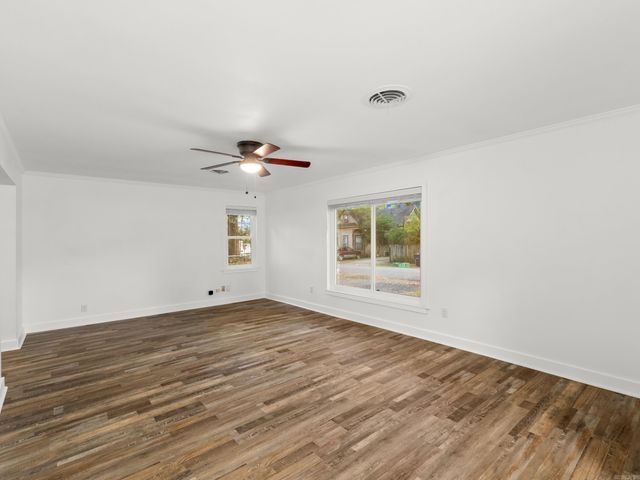 206 N Elm Street, Beebe, AR 72012