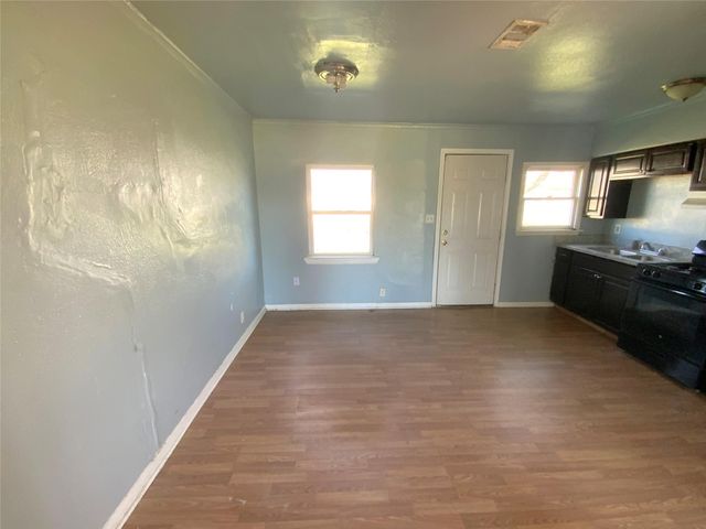 1736 Lynn Lane, Freeport, TX 77541