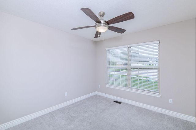 5200 SHOAL CREEK CT, Columbia, MO 65201