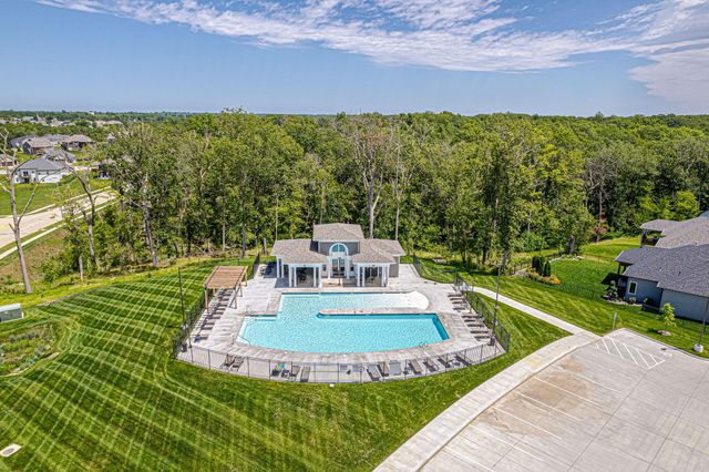 5200 SHOAL CREEK CT, Columbia, MO 65201