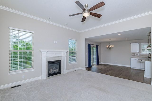 5200 SHOAL CREEK CT, Columbia, MO 65201