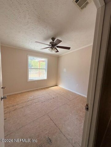 390 E RIVER Road, East Palatka, FL 32131