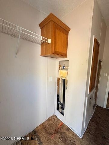 390 E RIVER Road, East Palatka, FL 32131