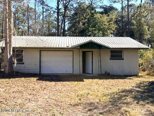 390 E RIVER Road, East Palatka, FL 32131