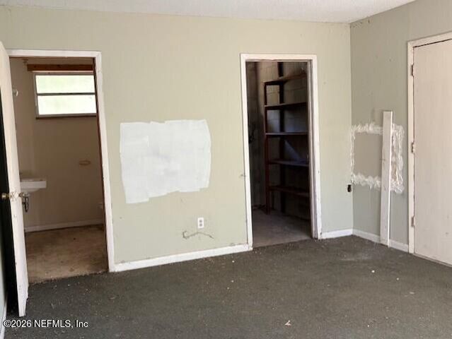 390 E RIVER Road, East Palatka, FL 32131