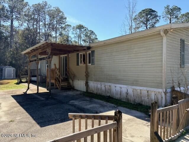390 E RIVER Road, East Palatka, FL 32131