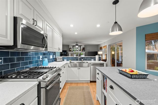 1513 Jensen Avenue, Dupont, WA 98327