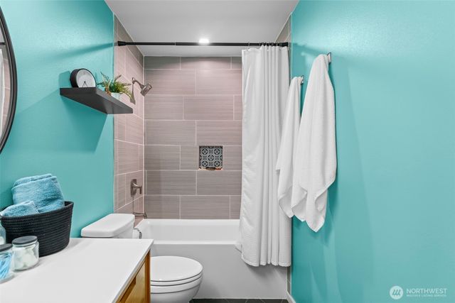 1513 Jensen Avenue, Dupont, WA 98327