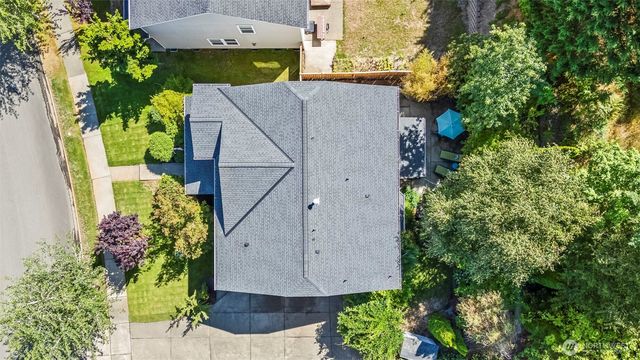 1513 Jensen Avenue, Dupont, WA 98327