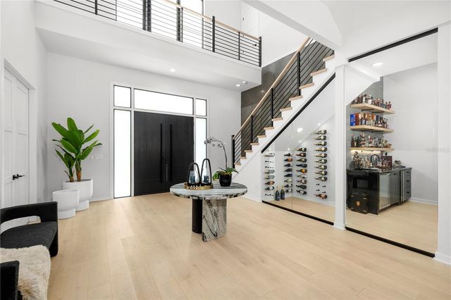 4709 W ESTRELLA STREET, Tampa, FL 33629