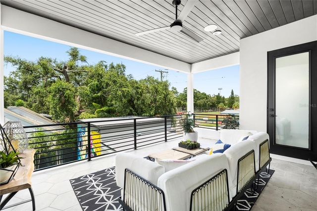 4709 W ESTRELLA STREET, Tampa, FL 33629