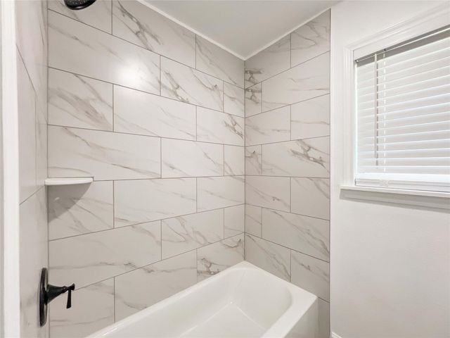 7851 Pecan Villas Drive, Houston, TX 77061